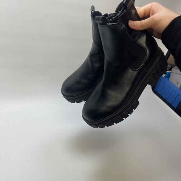 Madden NYC Chunky Chelsea Platform Lug Boots Women's Size 9 Black Comfort - Picture 13 of 13